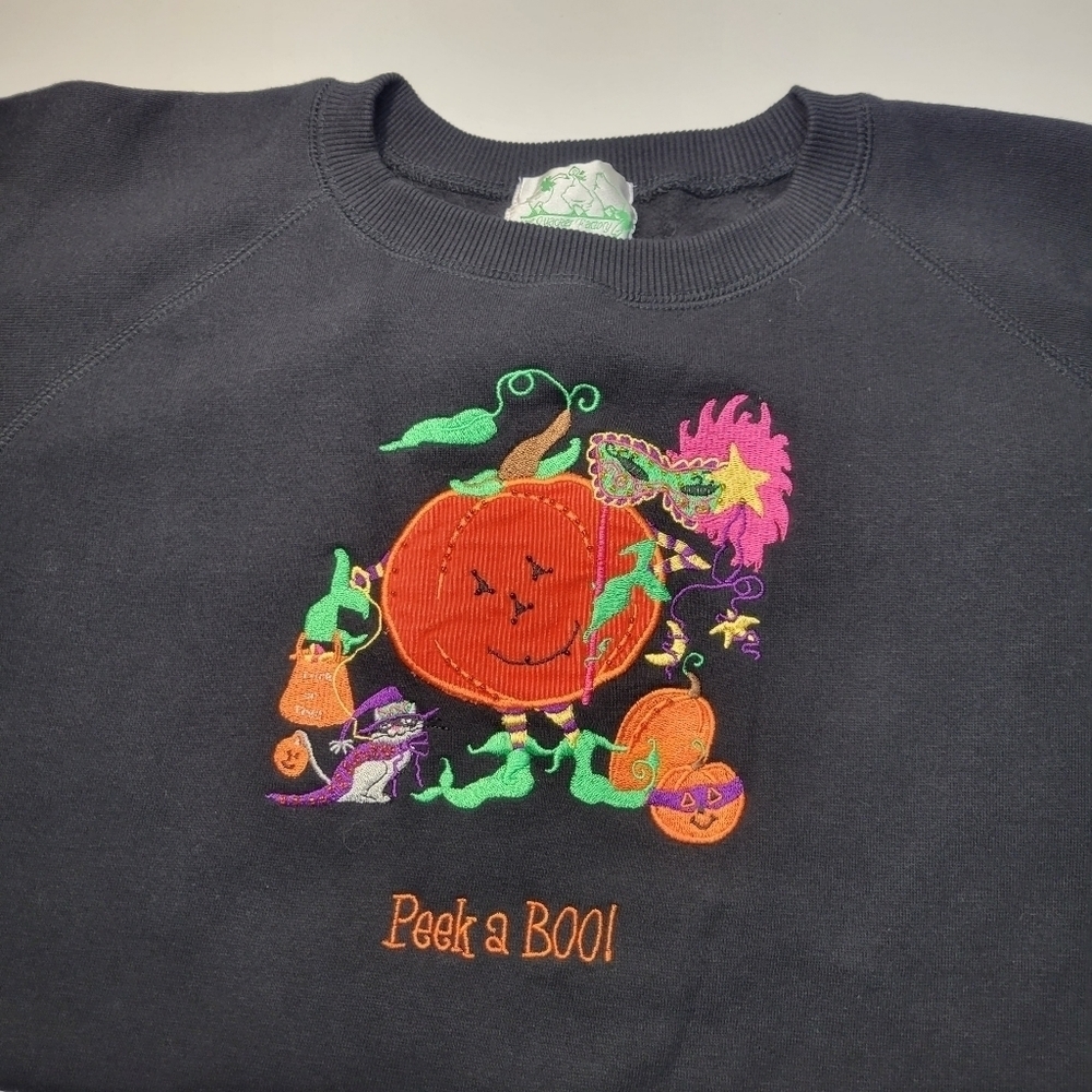 Vintage Halloween sweatshirt - Picture 8 of 8
